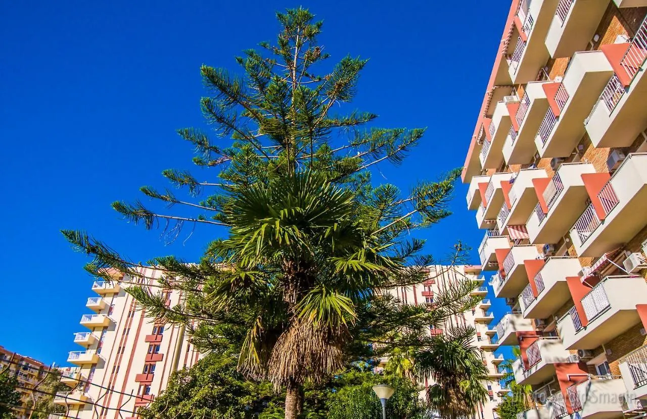 דירה בנאלמדנה 19 Estudio En Minerva Apartamentos - Piscina - Playa - Excelente Wifi ספרד