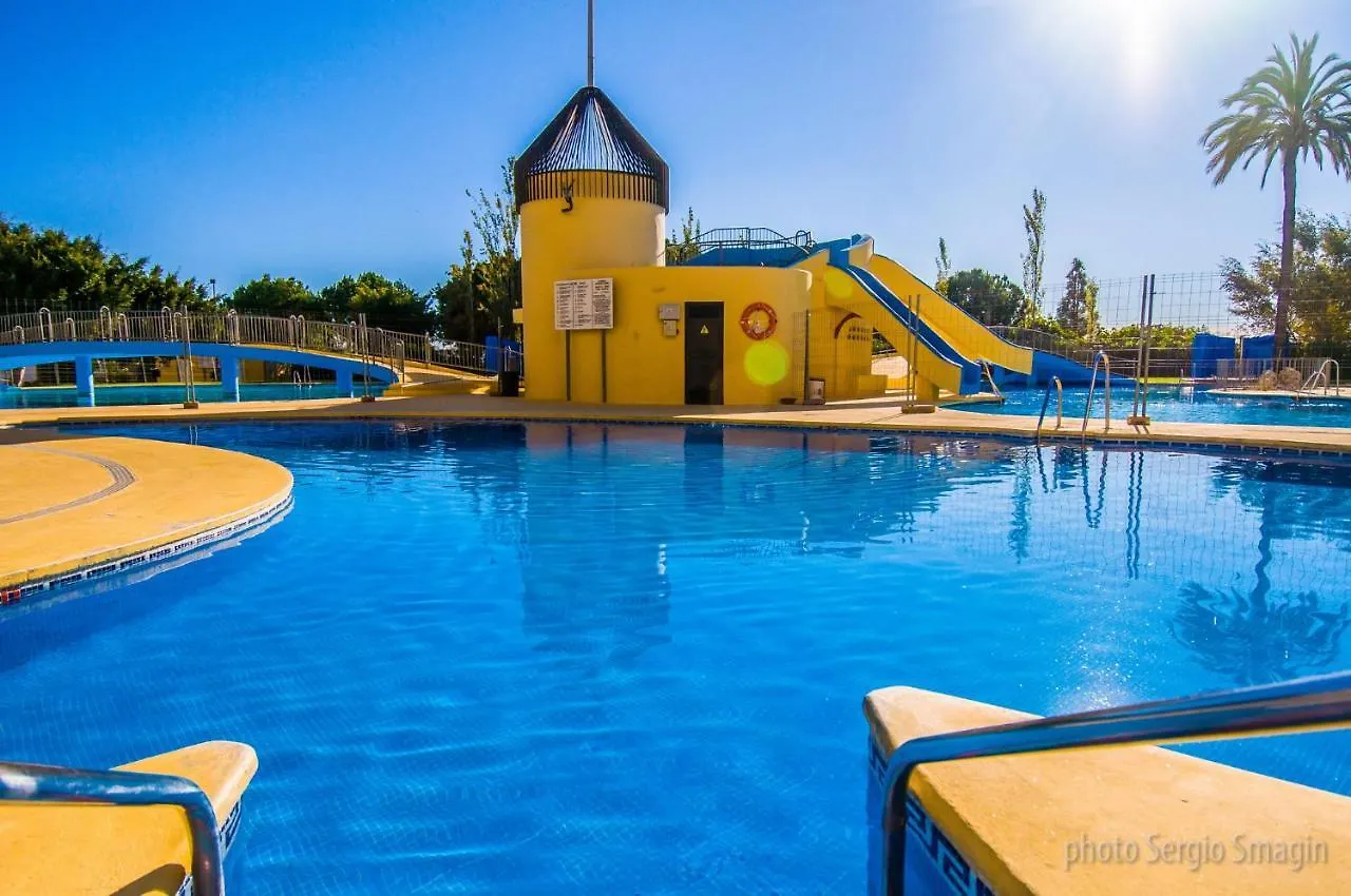 דירה בנאלמדנה 19 Estudio En Minerva Apartamentos - Piscina - Playa - Excelente Wifi ספרד